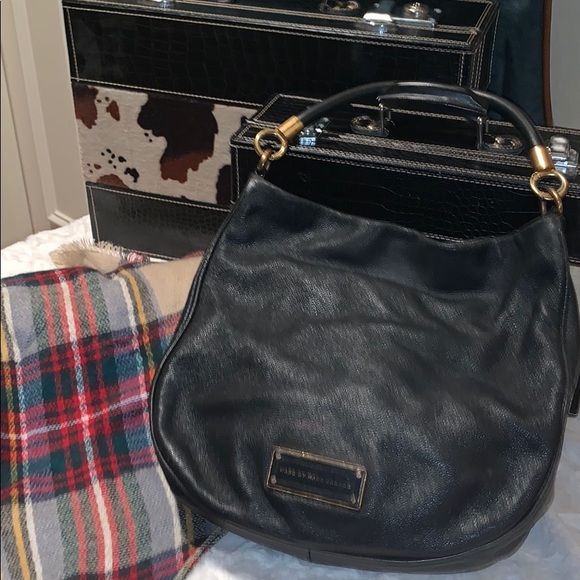 🛍 BLACK MARC JACOBS HOBO BAG🛍 - Picture 3 of 6